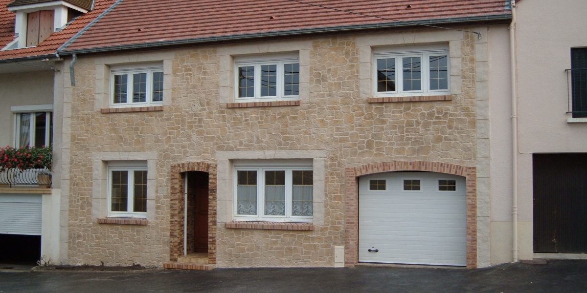 Decopierre extérieur et encadrements fenêtres