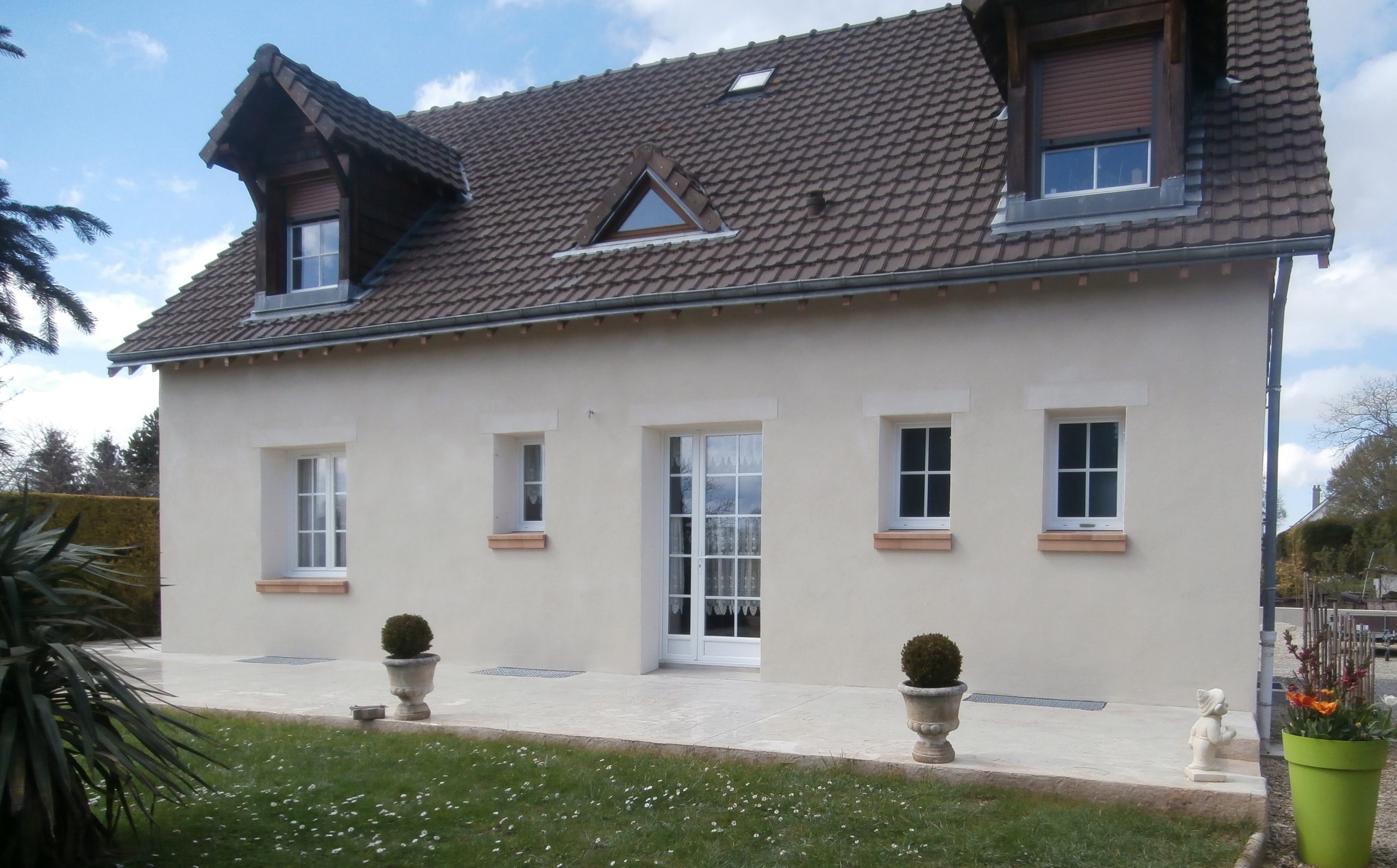Façade en enduit à la chaux Habitat & Traditions — free download