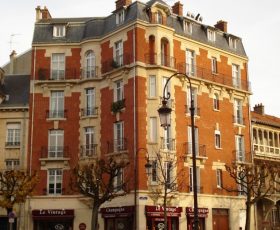 Restauration d'une façade briques et pierres