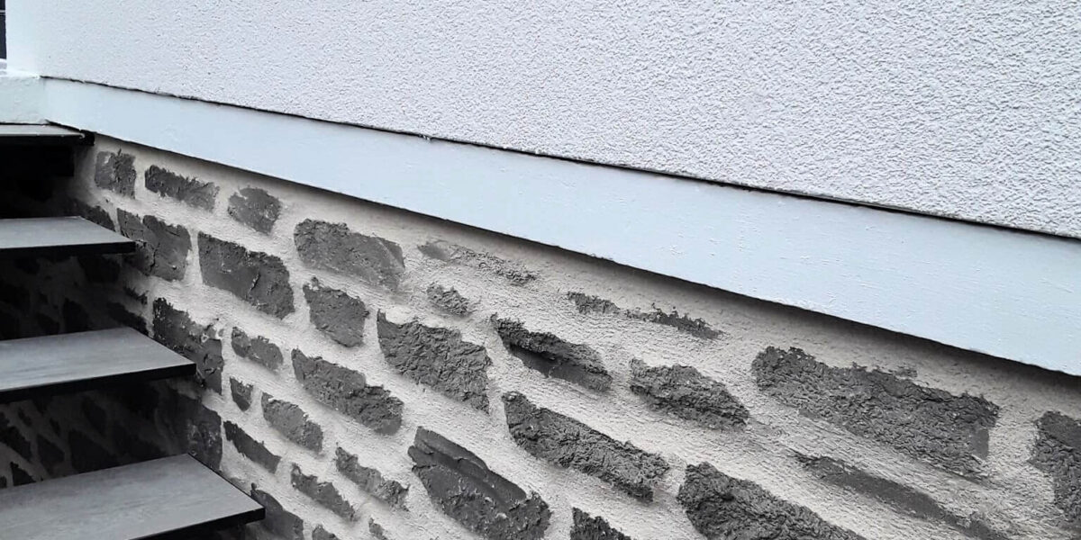 L'habillage du soubassement extérieur d'une maison : un élément essentiel pour la protection et l'esthétique de vos façades