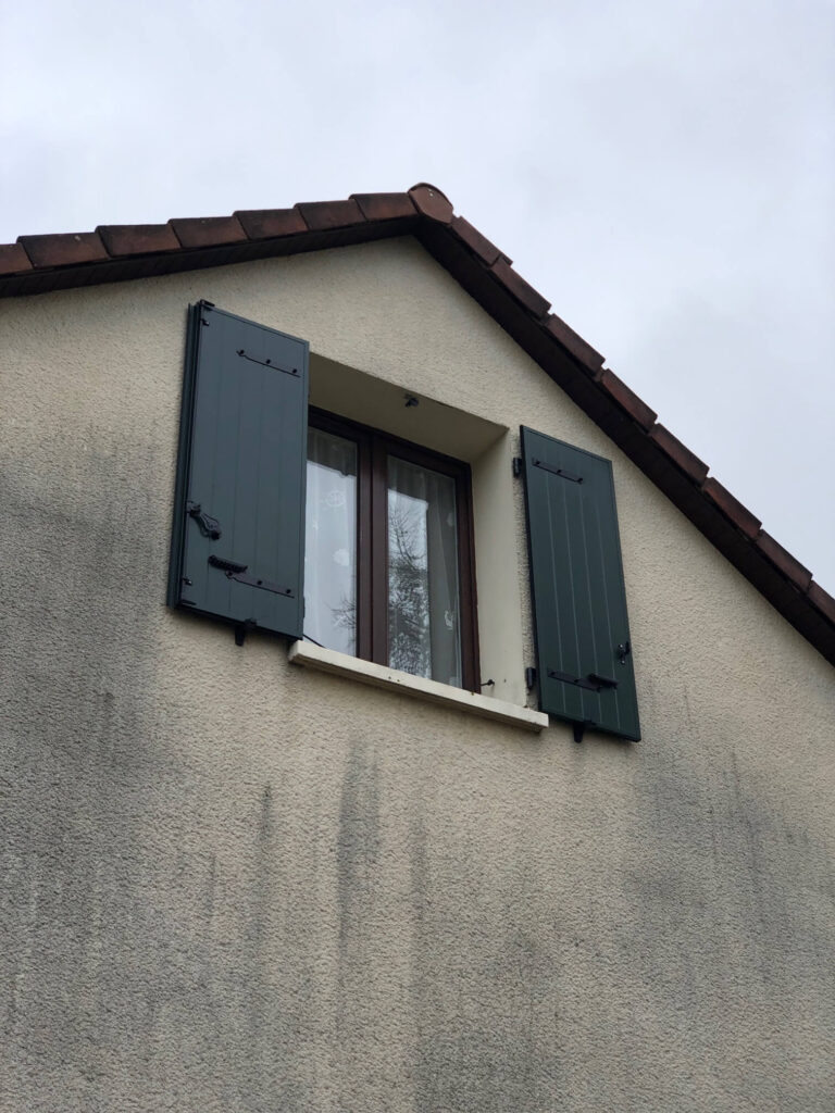 Ravalement de façade ou bardage : quelles solutions pour rénover à Sedan ?