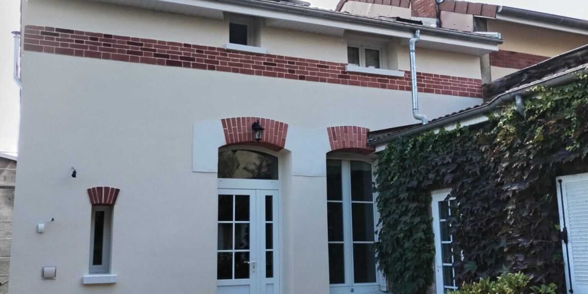 Rénovation à Épernay : Quand ravalement et isolation transforment une façade