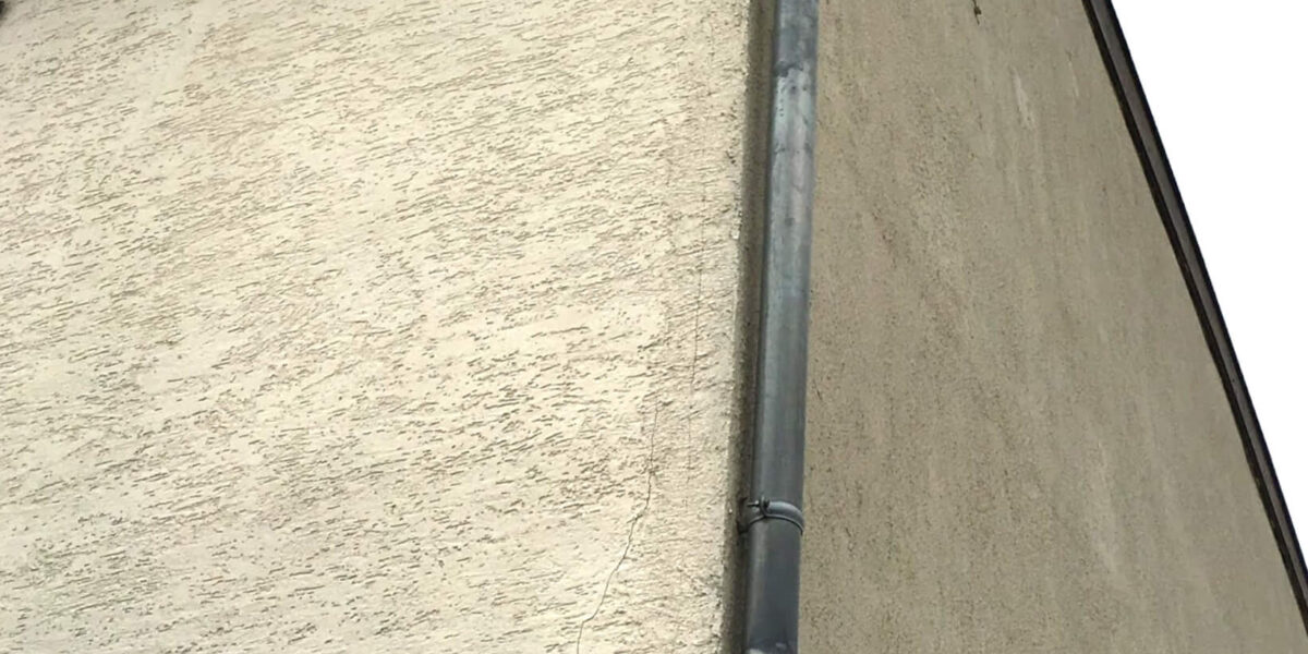 Fissures sur une maison après une période de sécheresse : quand faut-il s’inquiéter ?